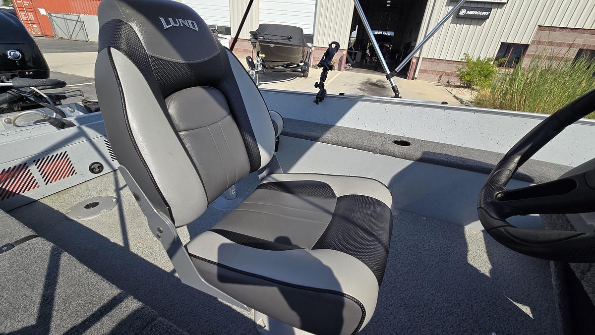 Used 2017 Lund 1600 Fury SS