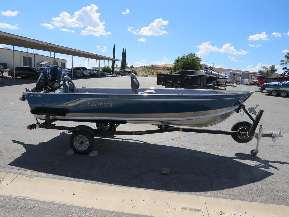 2025 Lund 1600 Fury Tiller