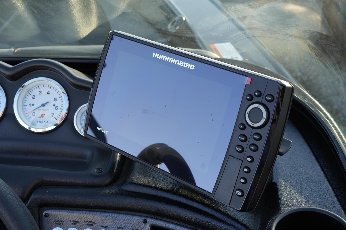 Used 2023 Lund 1875 Crossover XS Sport