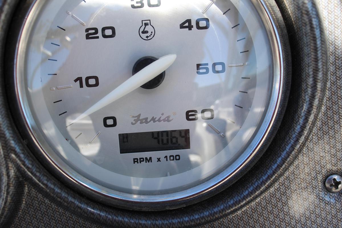 Used 2008 Rinker 246 Captiva