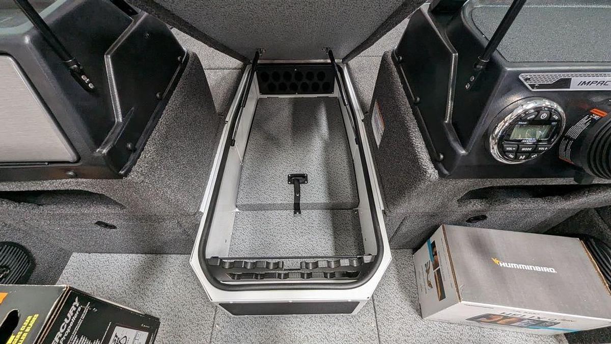 2025 Lund 1875 Impact XS Sport