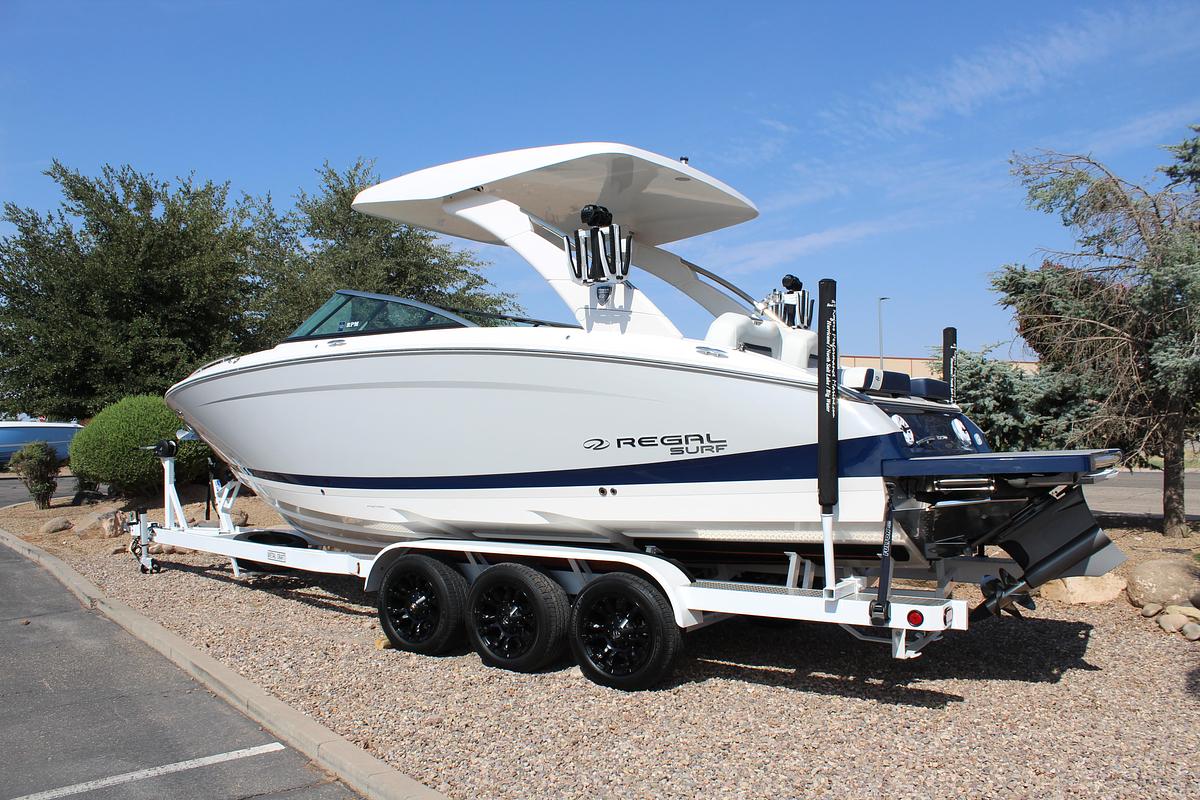 2026 Regal LS9 Surf Ultimate (Dealer Demo)