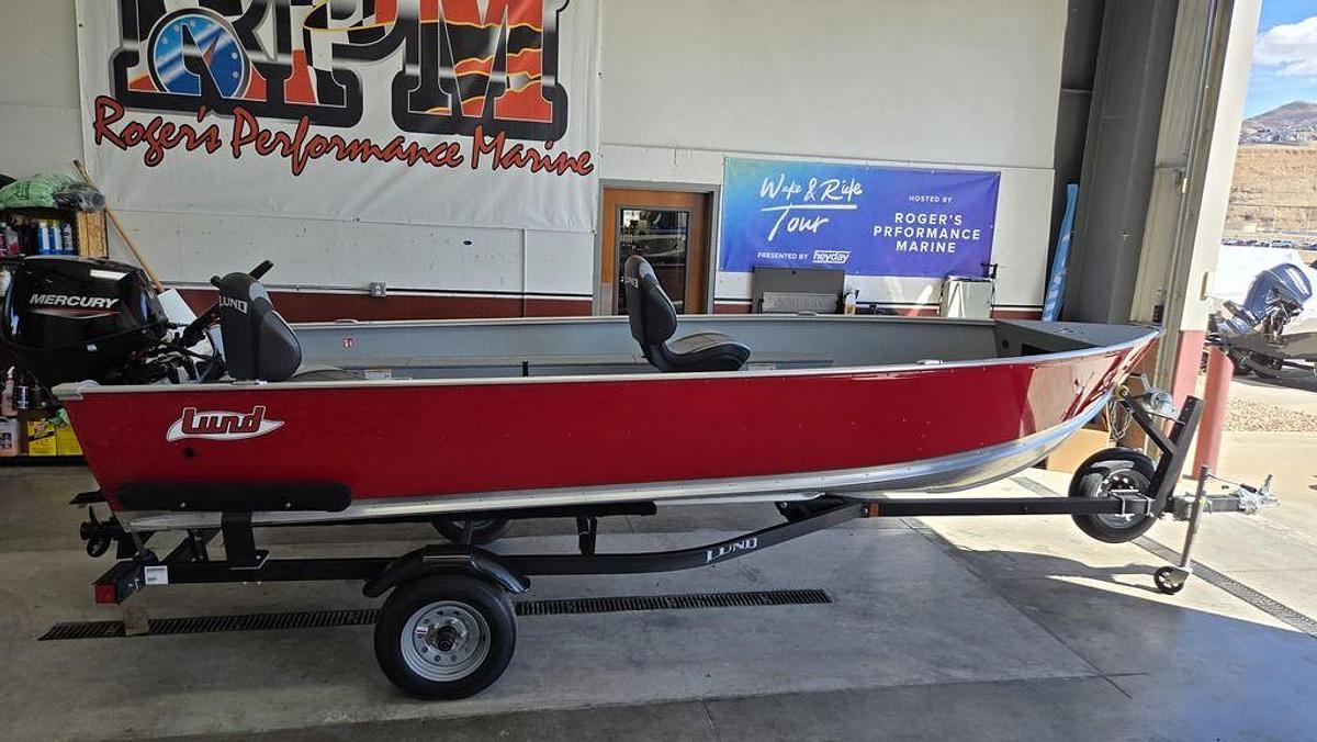 2025 Lund 1600 Fury Tiller