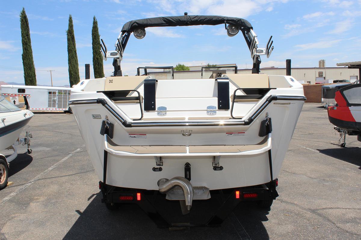 2027 Heyday Wake Boats H22