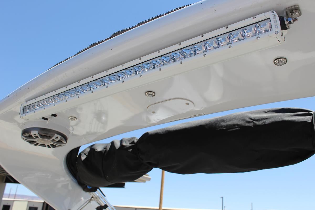 Used 2023 Avalon Excaliber LTD Elite Windsheild