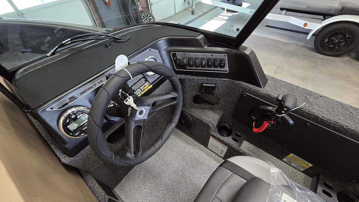 2026 Lund 1875 Impact XS Sport