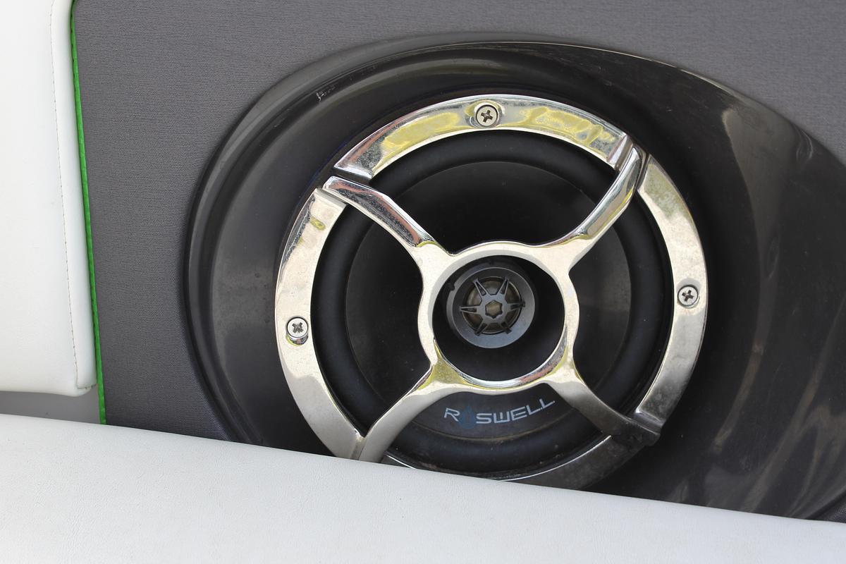 Used 2018 Monterey 218SS Surf