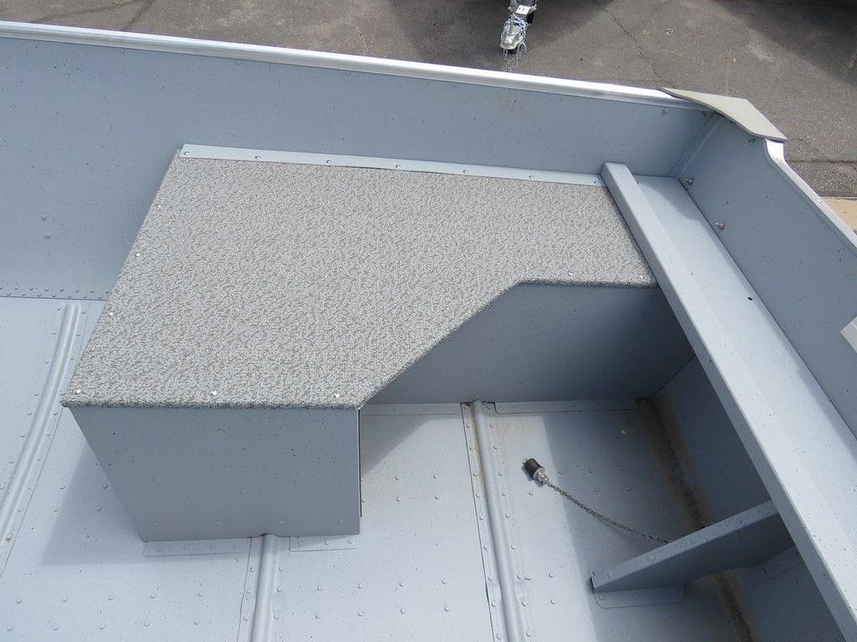 2025 Lund WC-14 Tiller