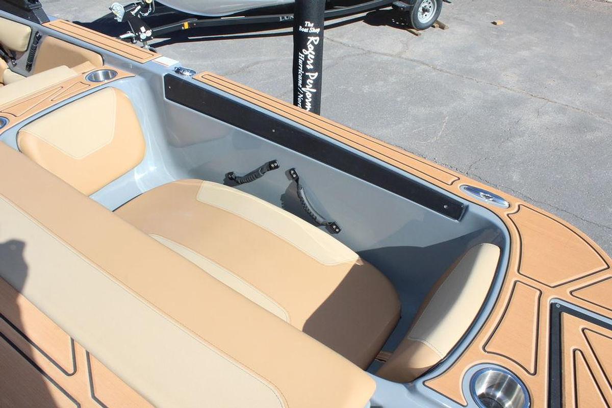 2025 Heyday Wake Boats WTSURF