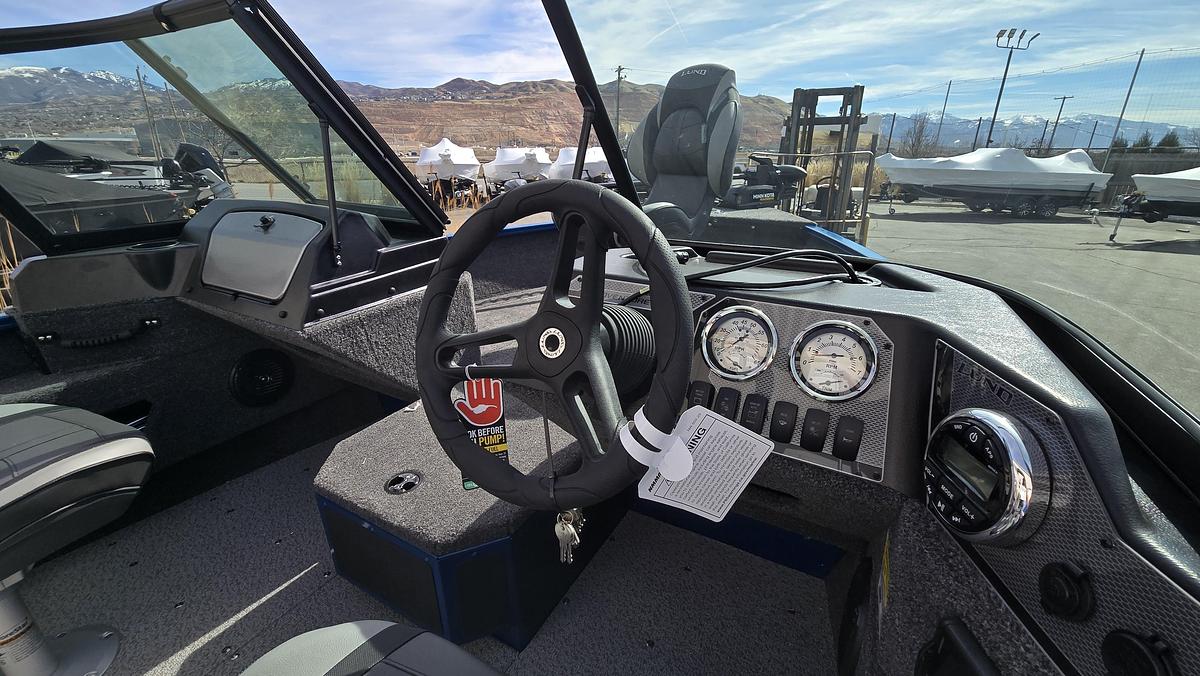 2026 Lund 1775 Adventure Sport