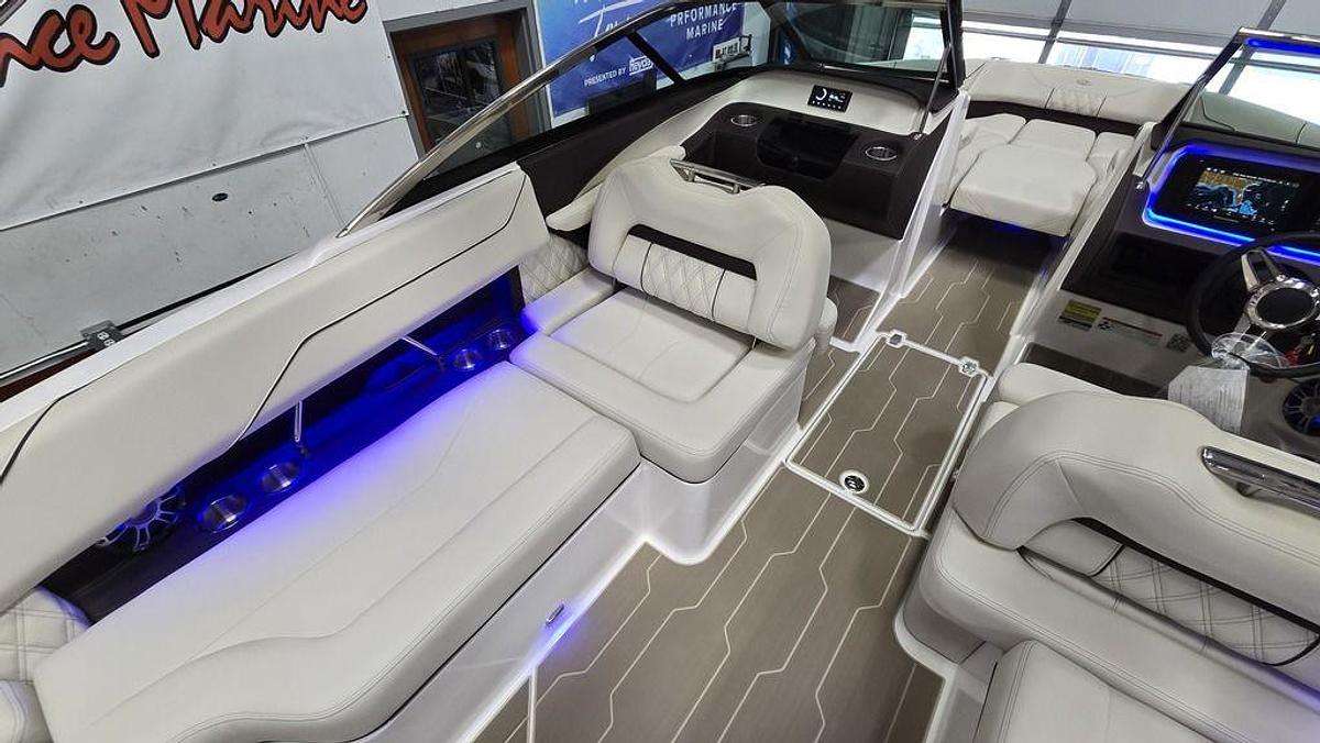 2025 Regal LS4 Surf