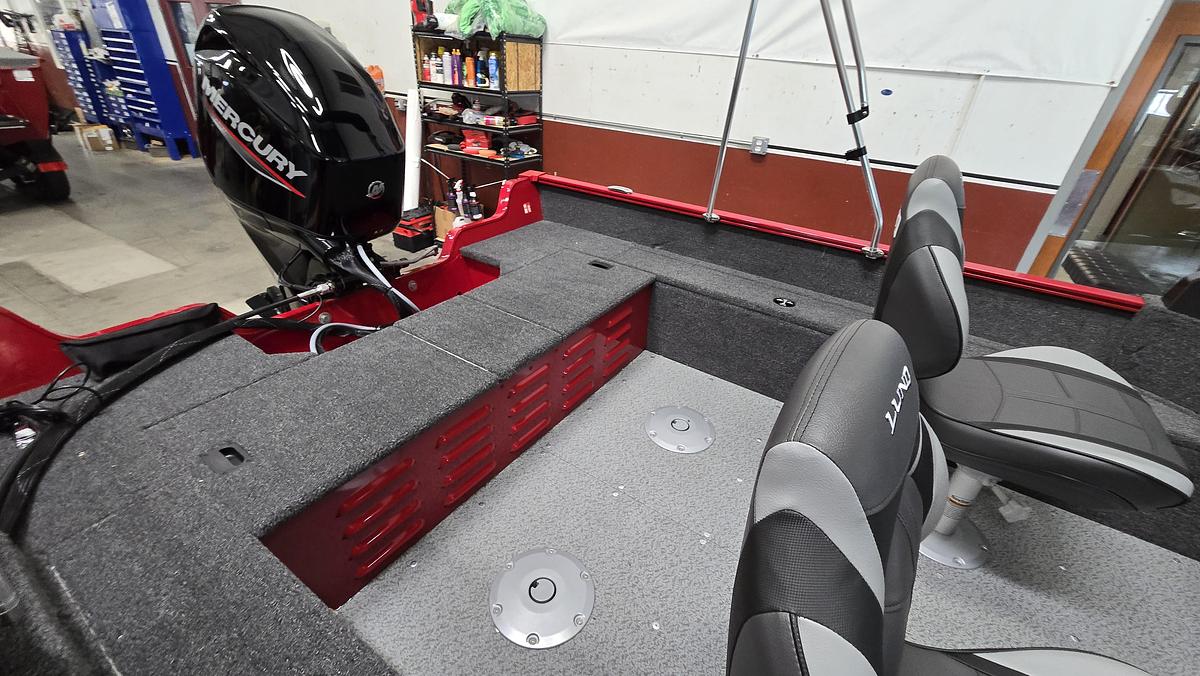 2026 Lund 1650 Angler Sport