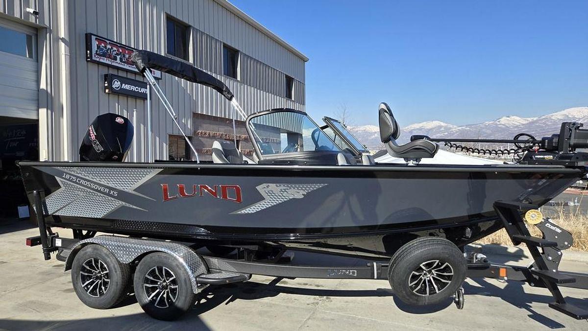 2025 Lund 1875 Crossover XS Sport