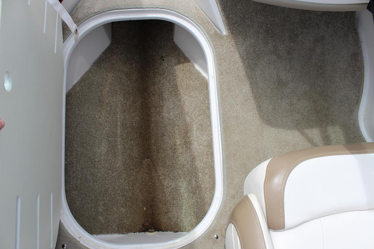 Used 2009 Fourwinns  H180