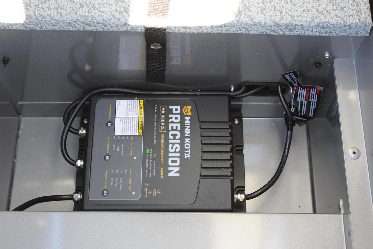 2026 Lund 1775 Adventure Sport