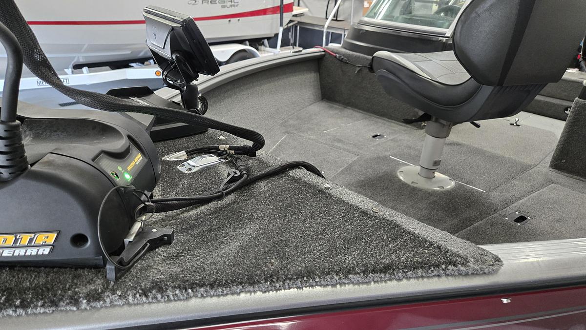 Used 2018 Lund 1875 Impact XS Sport