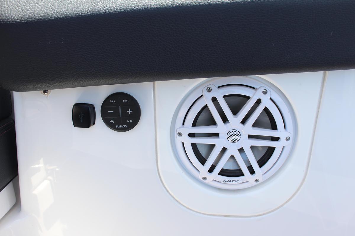 2025 Monterey Elite 30 OB