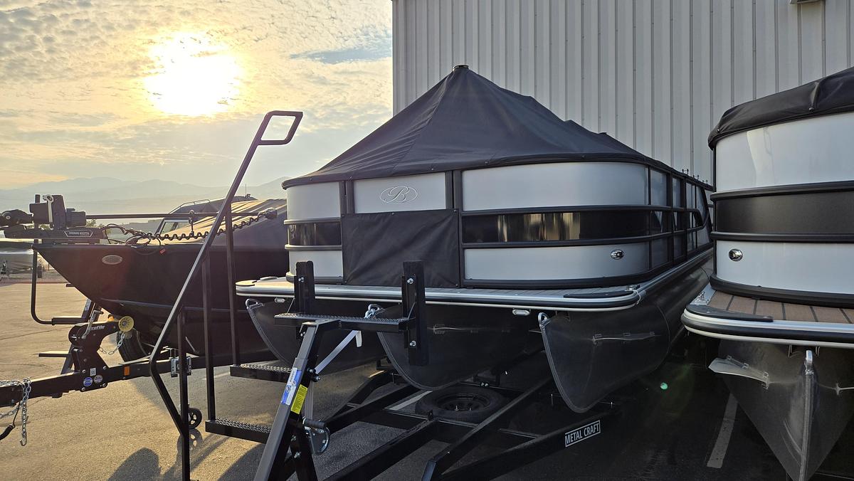 2026 Bentley 223 4PT Pontoon 3/4 Tube 