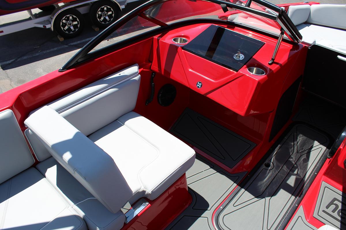 2025 Heyday Wake Boats WTSURF