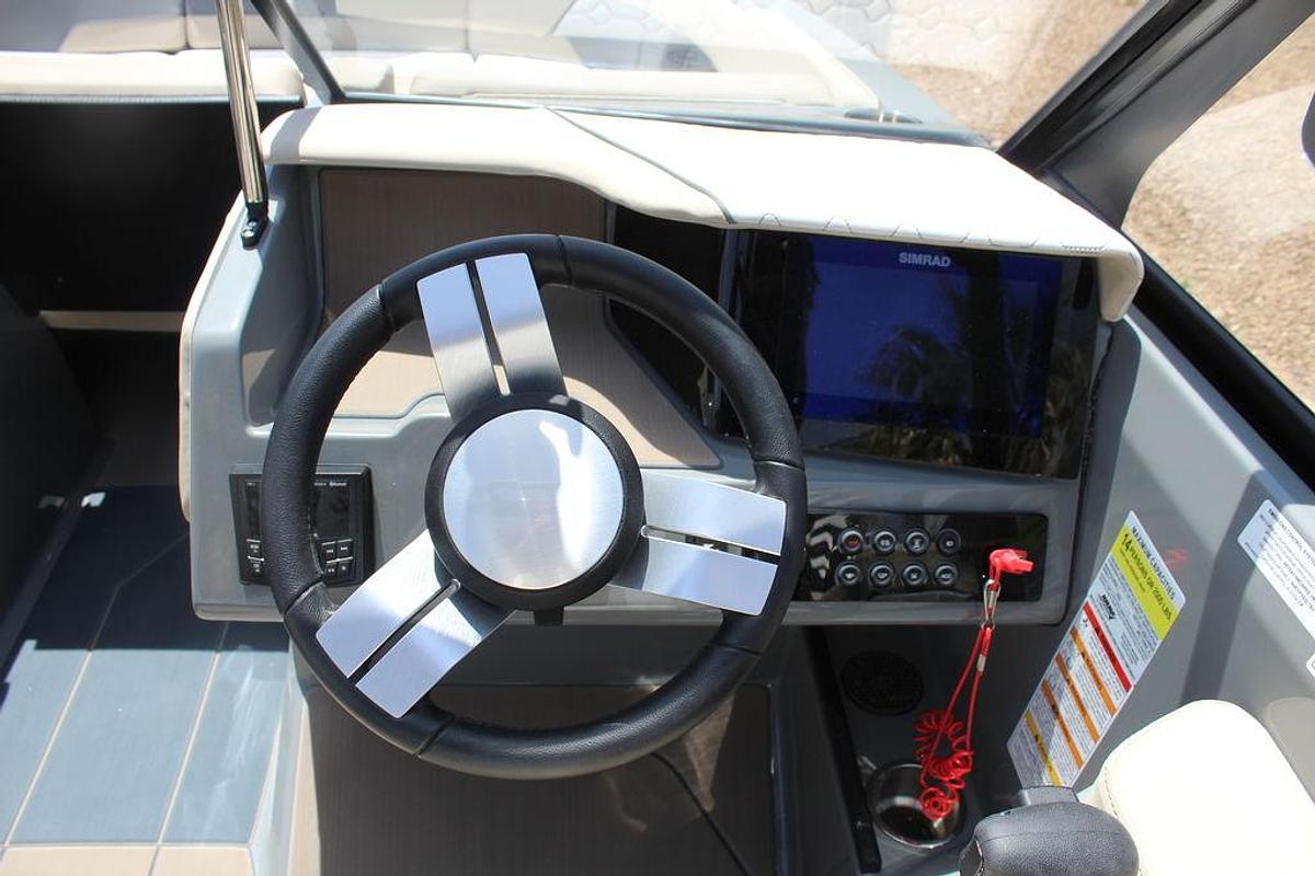 2025 Heyday Wake Boats H22