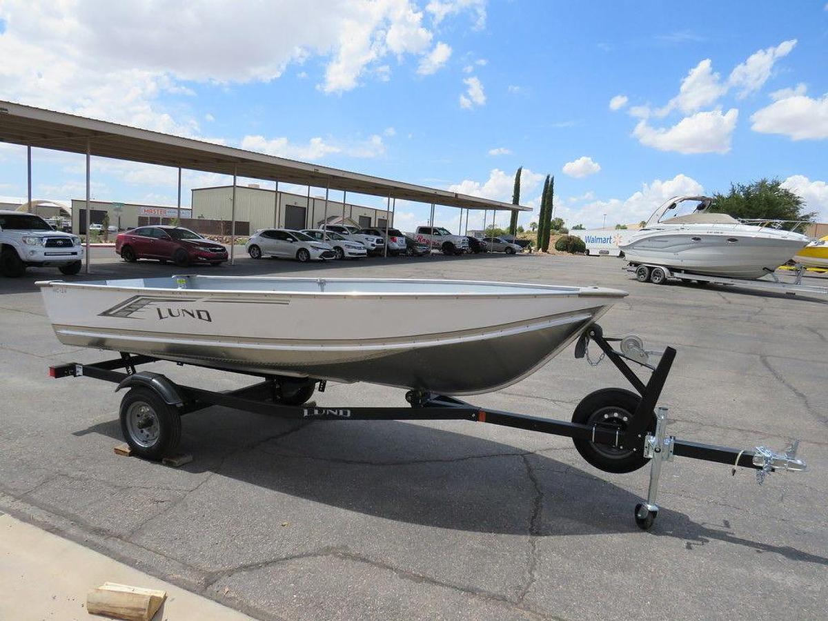 2025 Lund WC-14 Tiller