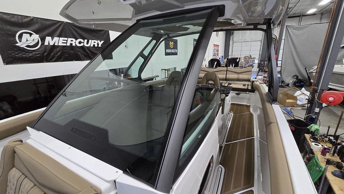 2025 Monterey Elite 30