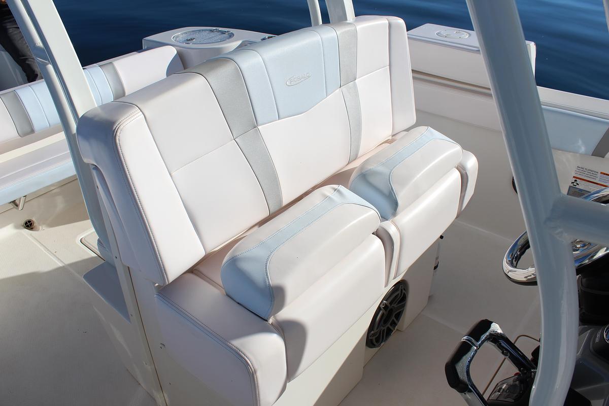 Used 2020 ROBALO R272