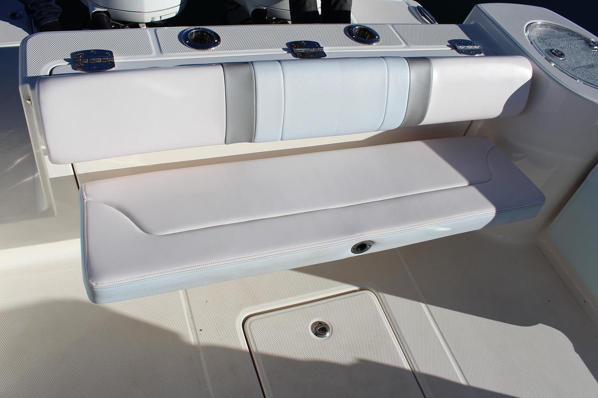 Used 2020 ROBALO R272