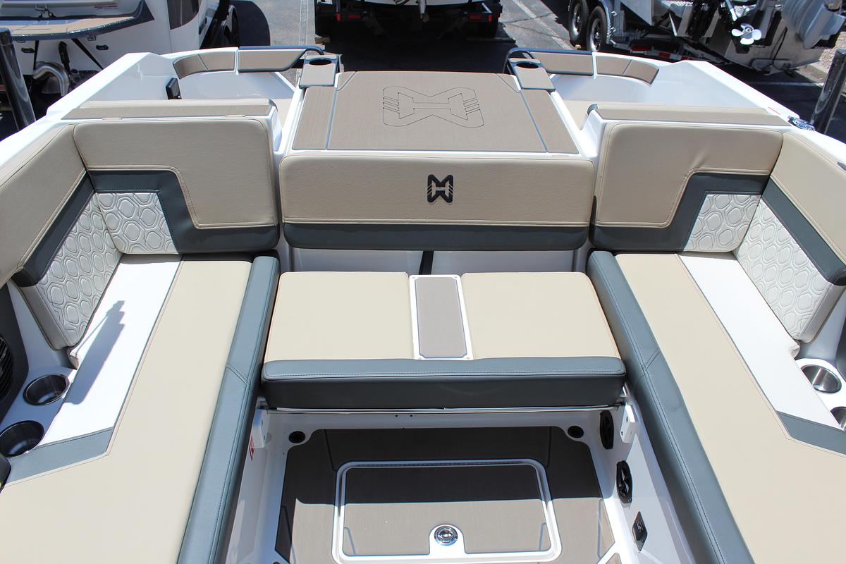 2027 Heyday Wake Boats H22