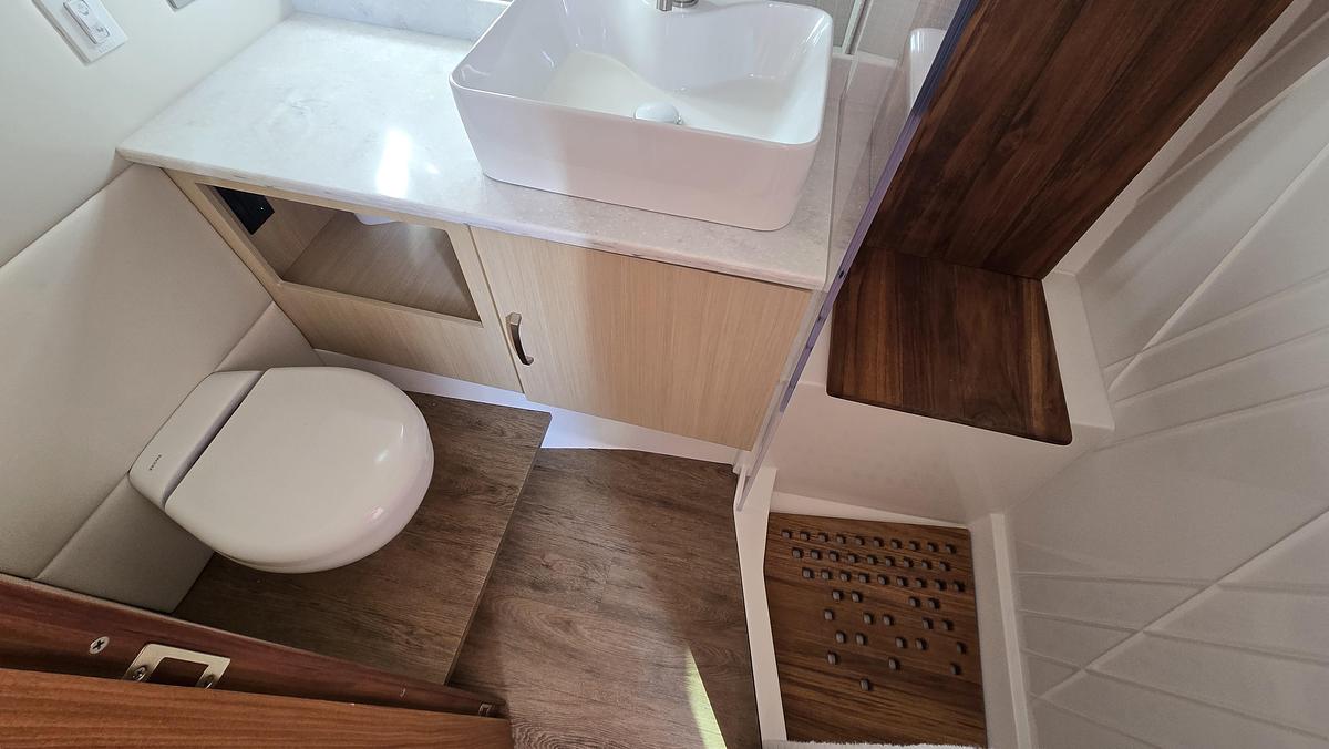 Regal 38 Surf (2026 Utah Boat Show Display Boat)