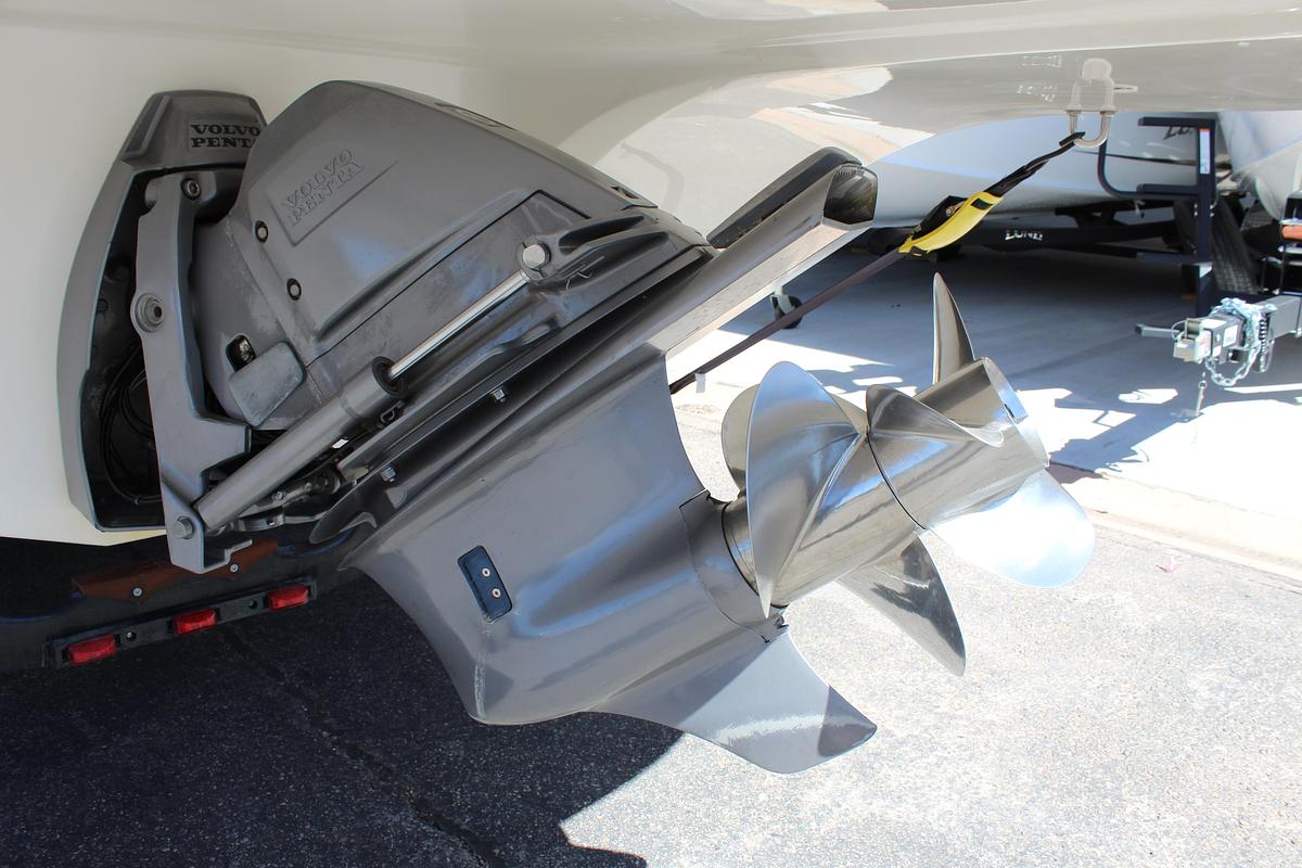 Used 2008 Rinker 246 Captiva