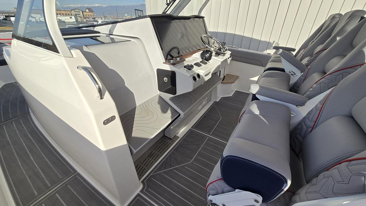 Regal 38 Surf (2026 Utah Boat Show Display Boat)