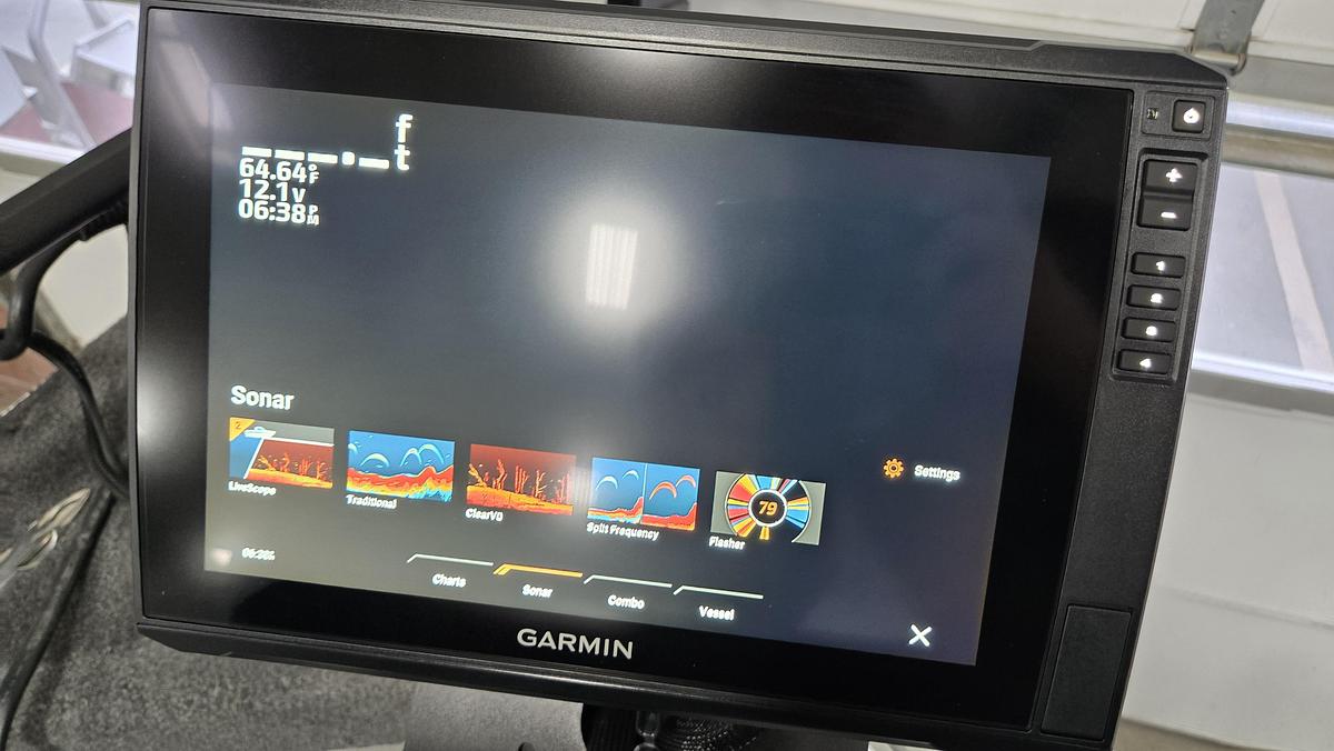 Used 2022 Lund 2275 Baron Sport