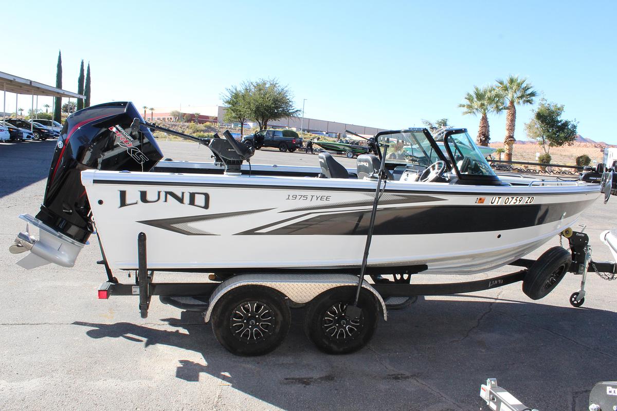 Used 2022 Lund 1975 Tyee Sport