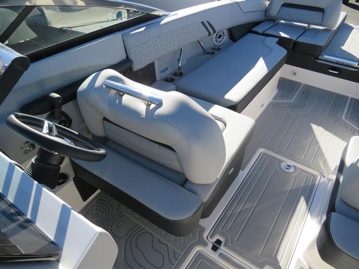 2025 Regal LS6 SURF ULTIMATE