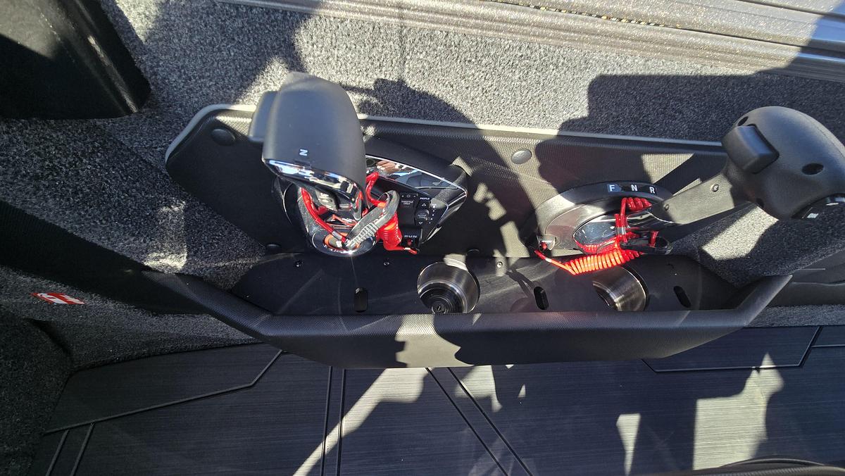 2027 Lund 2075 Tyee Sport