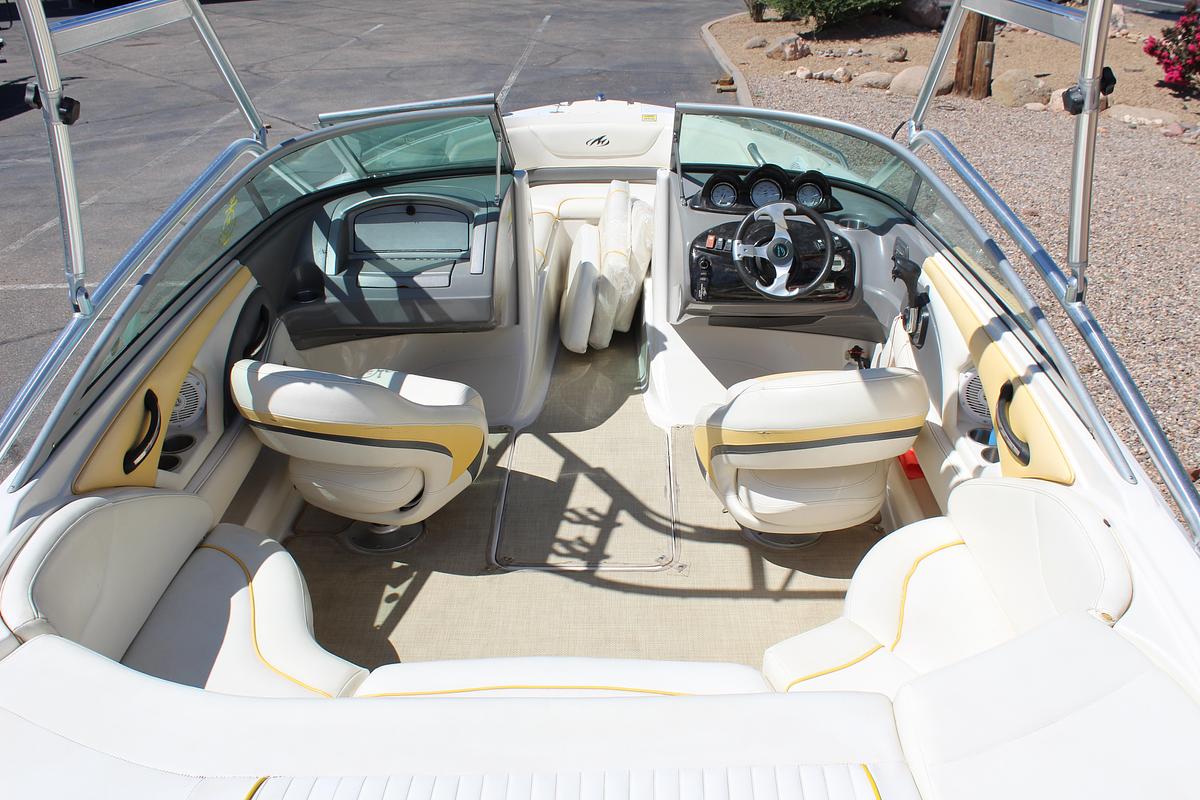 Used 2008 Monterey 214fs