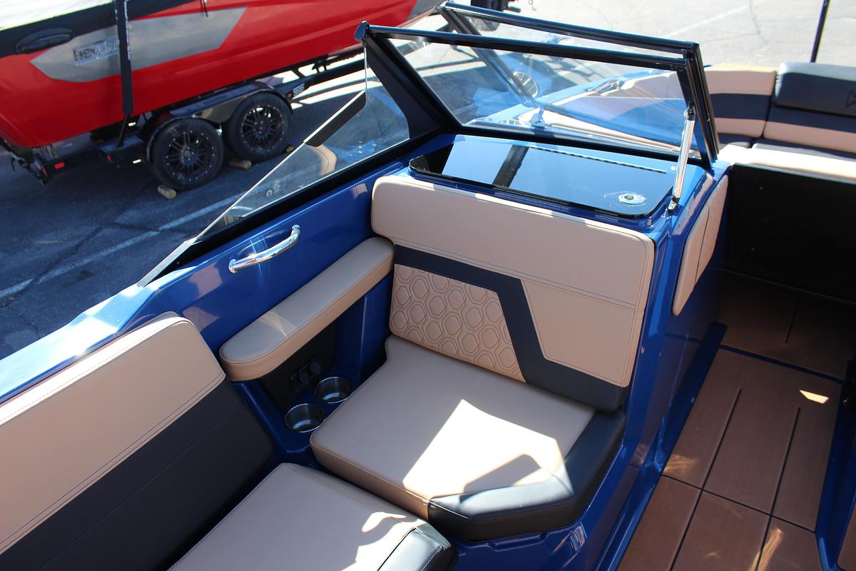 2026 Heyday Wake Boats H22