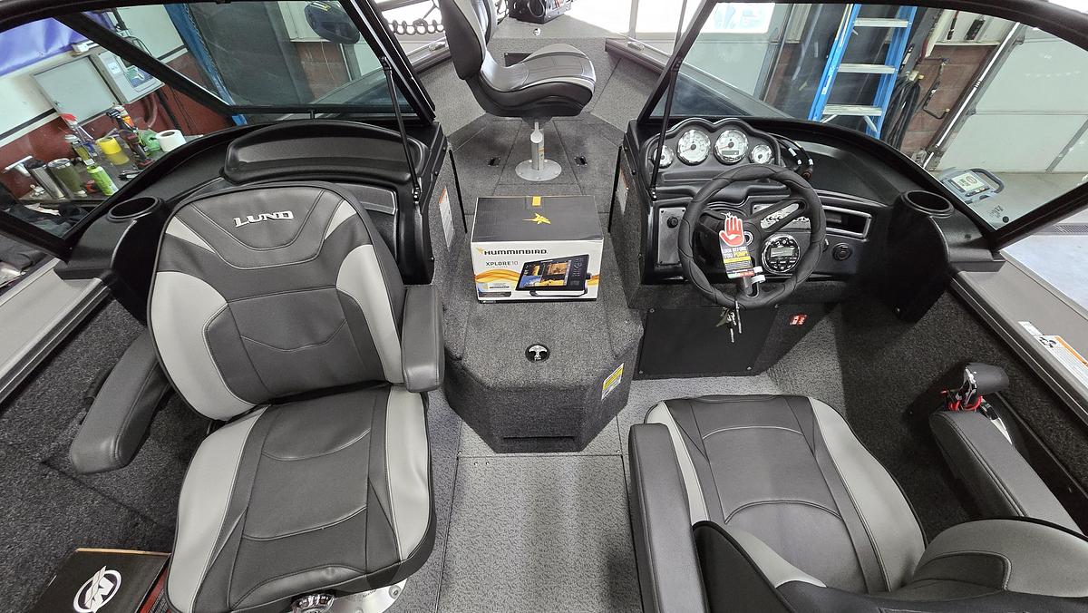 2026 Lund 2075 Fisherman