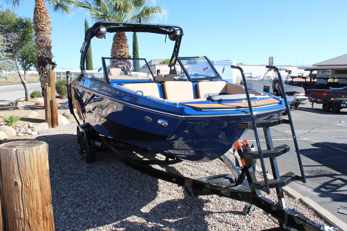 2026 Heyday Wake Boats H22