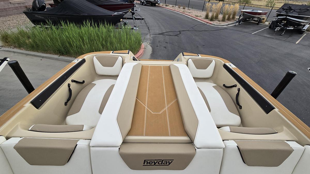 2026 Heyday Wake Boats Wt2 DC