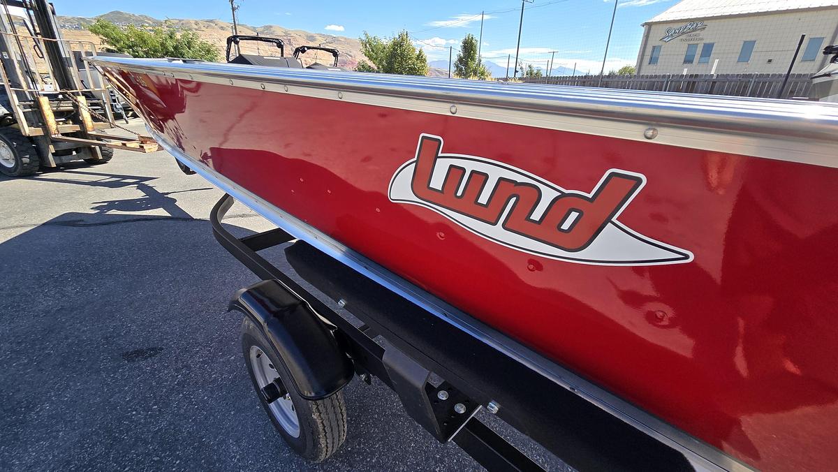 Lund WC-16
