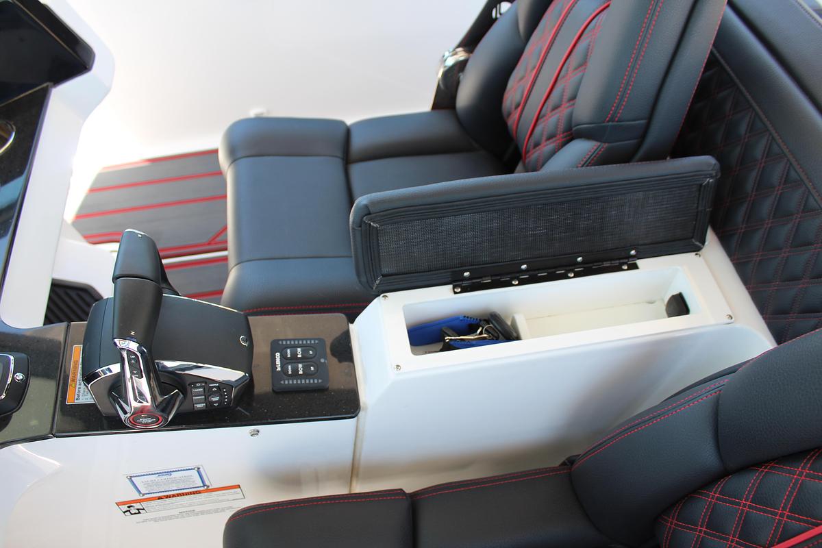 2025 Monterey Elite 30 OB