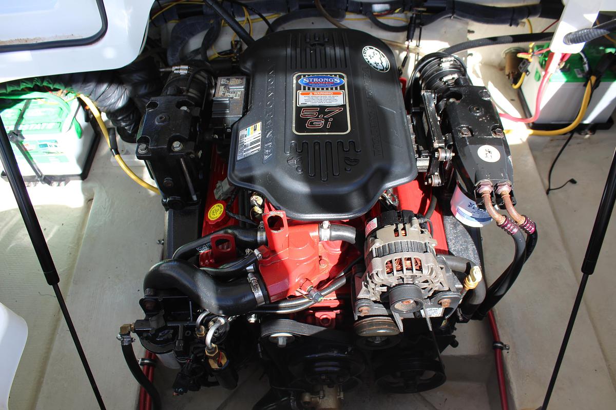 Used 2007 Cobalt 222 BR