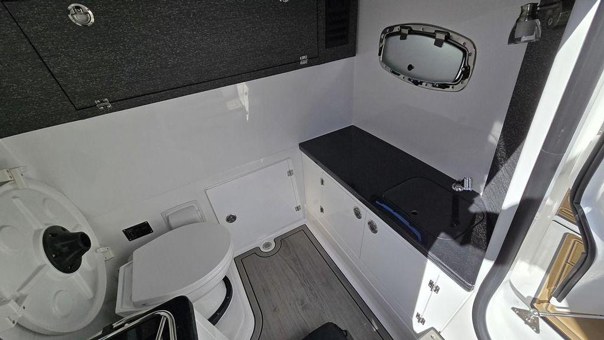 2025 Monterey Elite 30 OB