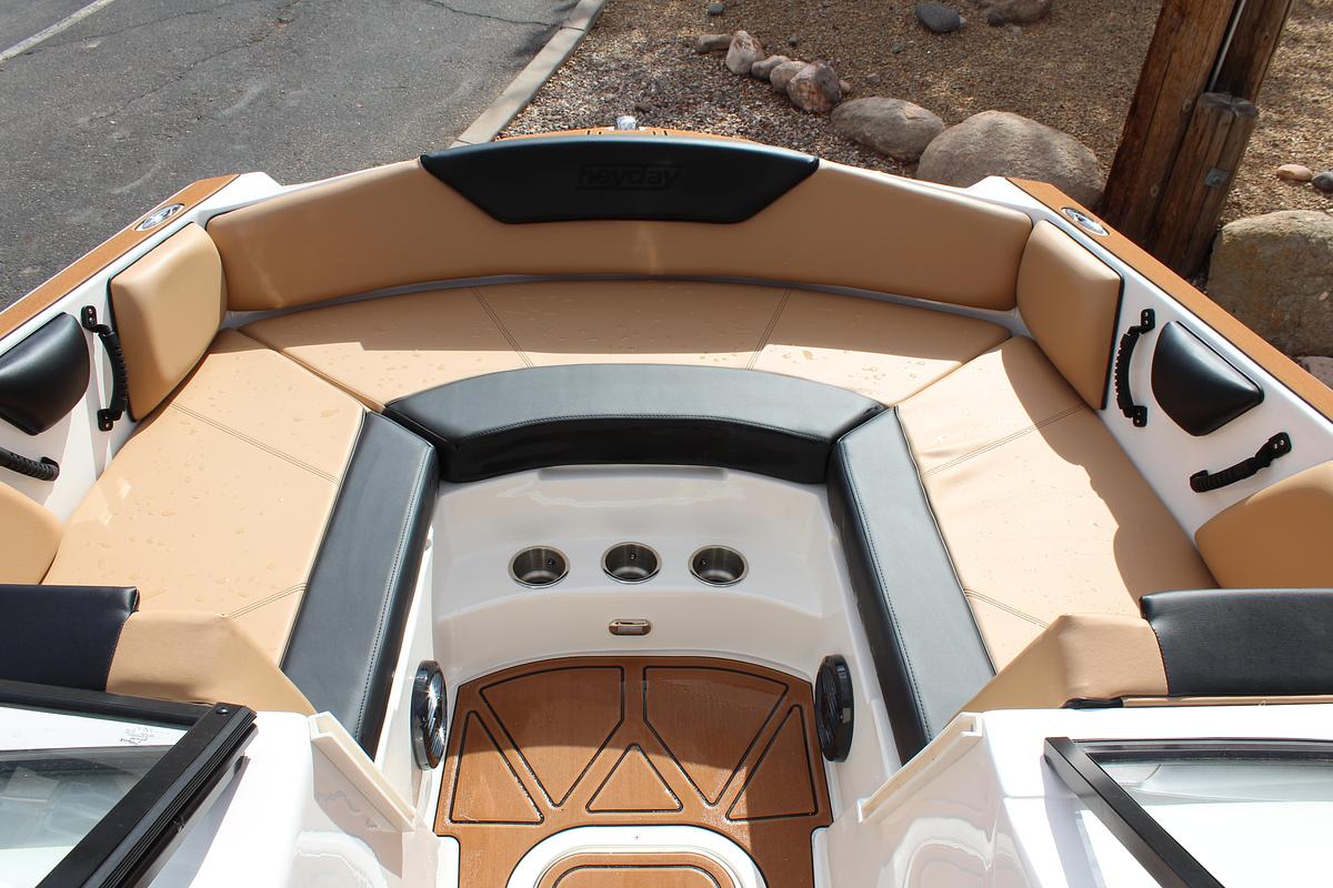 2026 Heyday Wake Boats Wt2 DC