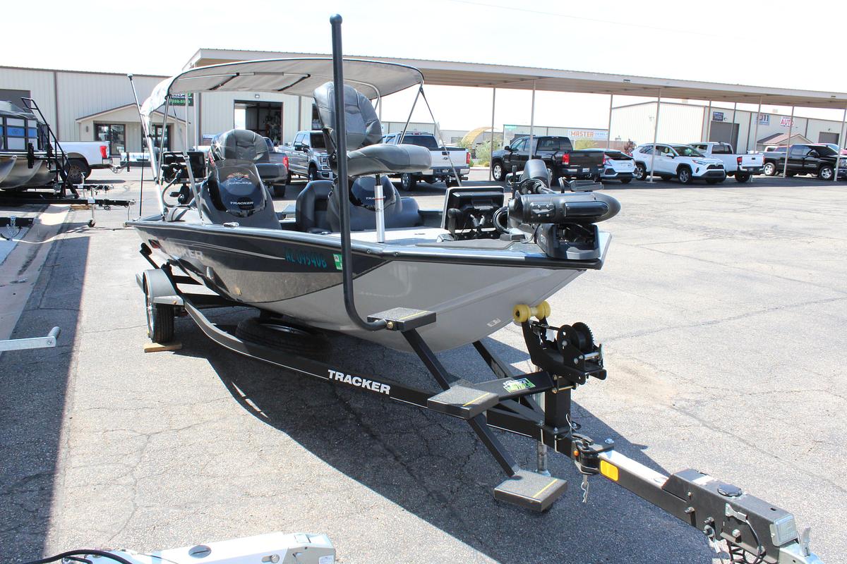 Used 2020  Tracker PRO TEAM 190 TX