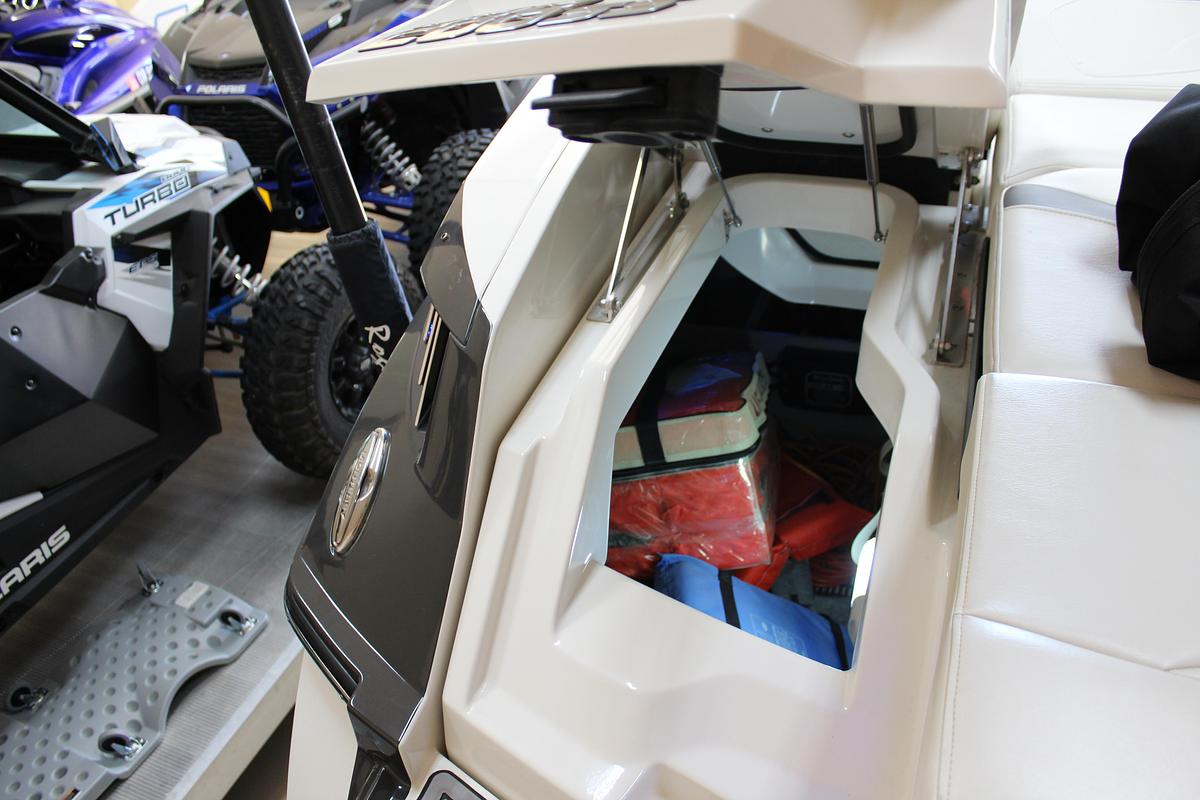 Used 2014 Monterey 288SS