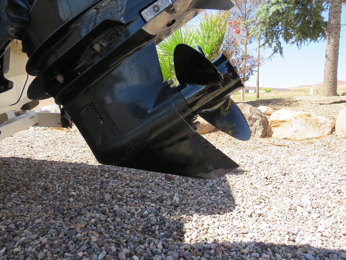 Used 2002 Tracker Tundra 18