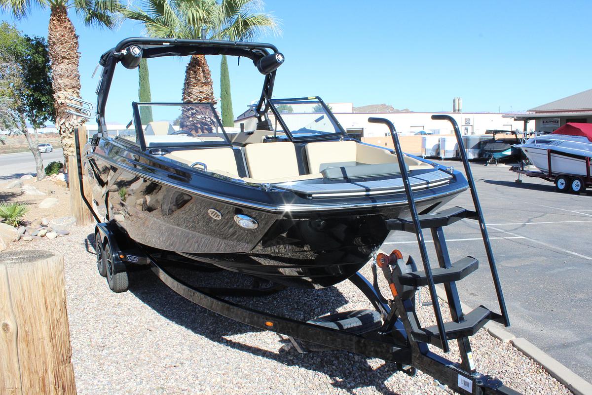 2026 Heyday Wake Boats H22